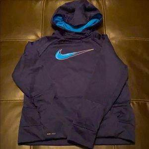 Boys Nike Dri-fit sweatshirt